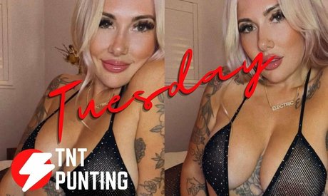 carlyelectriclive erotic star img