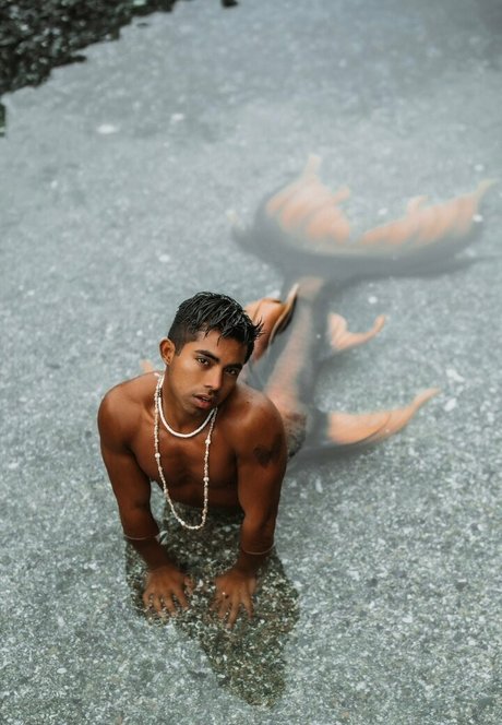 henryandkasey xxx model image
