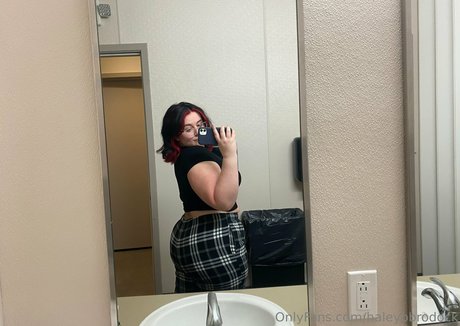 haleybbrodock hd star picture
