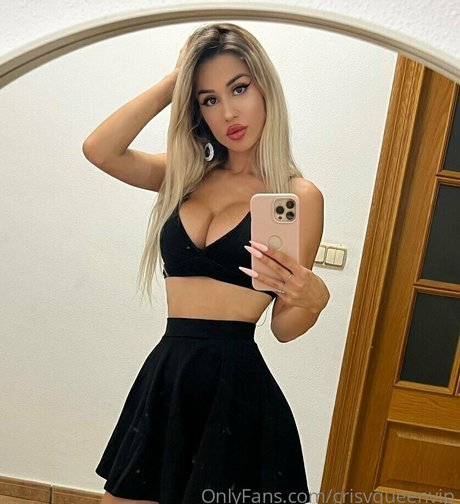 crisvqueen model perfect images