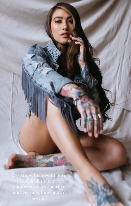 Marisa Laren model nudes image