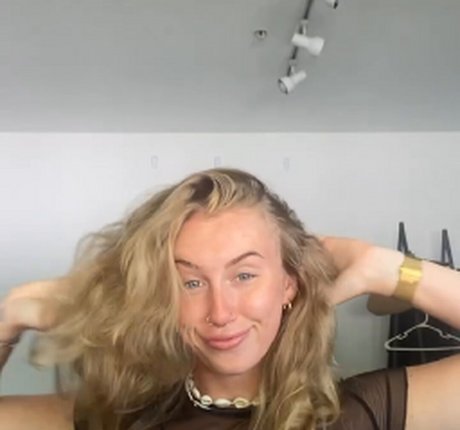 Chiara Weber pretty pornstar images