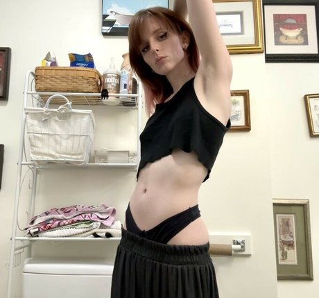 Daychain erotic actress photos