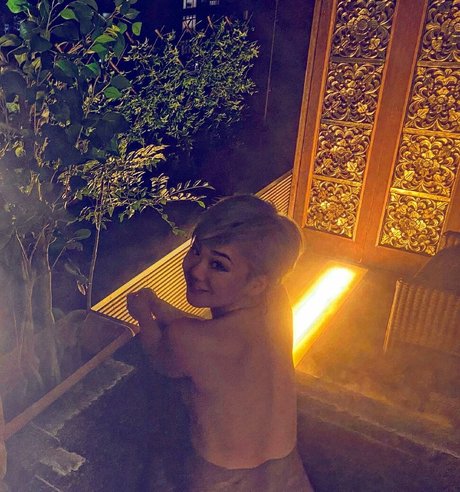 stickywaifu model nude pics