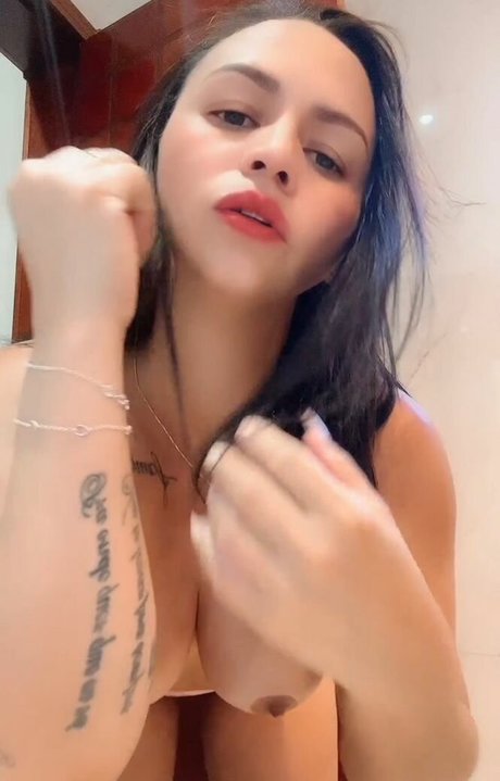 Anny Oliver model perfect pic