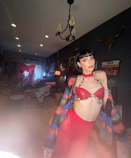 Lilith Czar model sex image