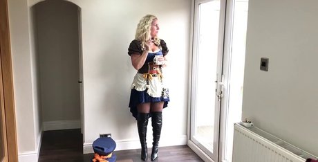 Foxy Geek Girl star hot picture