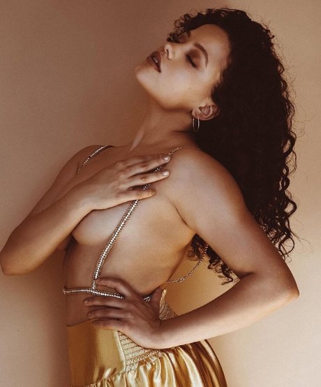 Sarah Jeffery star high quality gallery