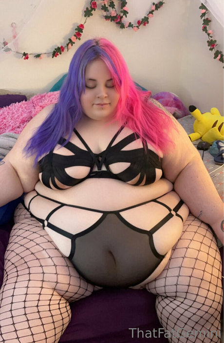 thatfatgemini pornographic model image