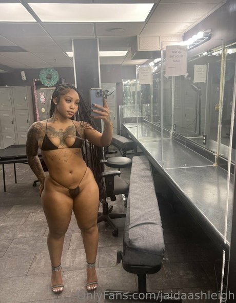 jaidaashleigh model erotic image