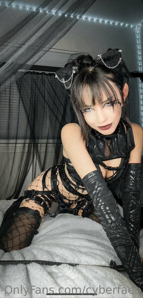 cyberfaee star pornographic pics