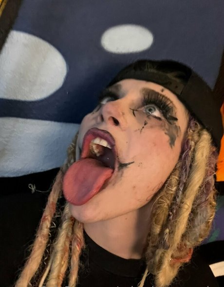 spiderinyourgarden exclusive model pics