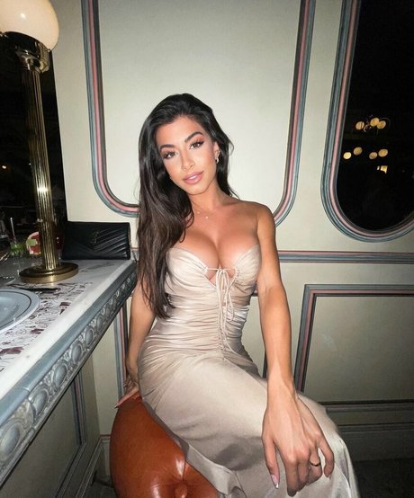 Sarah Jane Ramos model pornographic photo