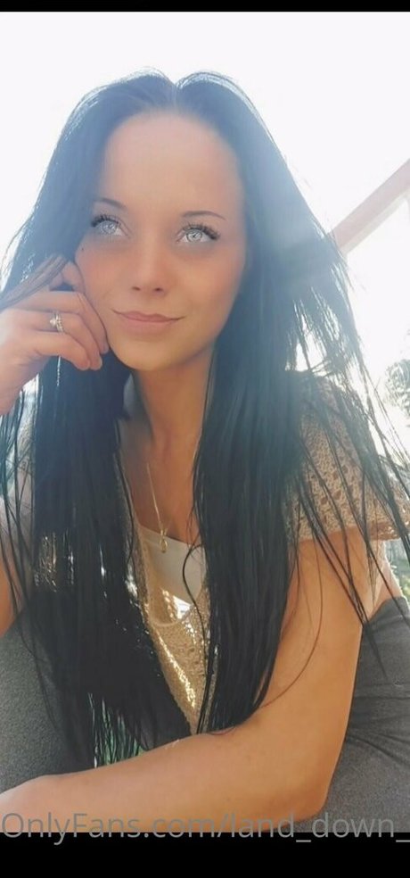 land down under gal free star pic