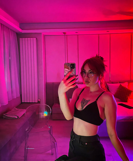 cum selfie onlyfans art nude image