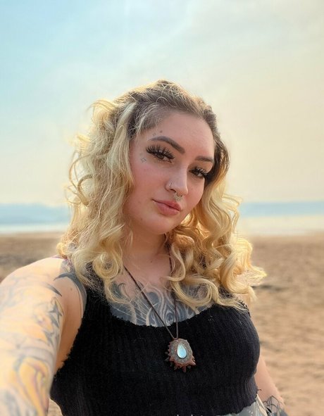 aurorawestx pornstar hot pic