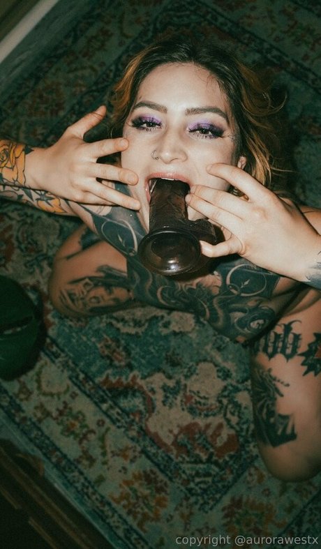 aurorawestx sex model pics
