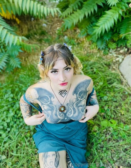 aurorawestx star nude galleries