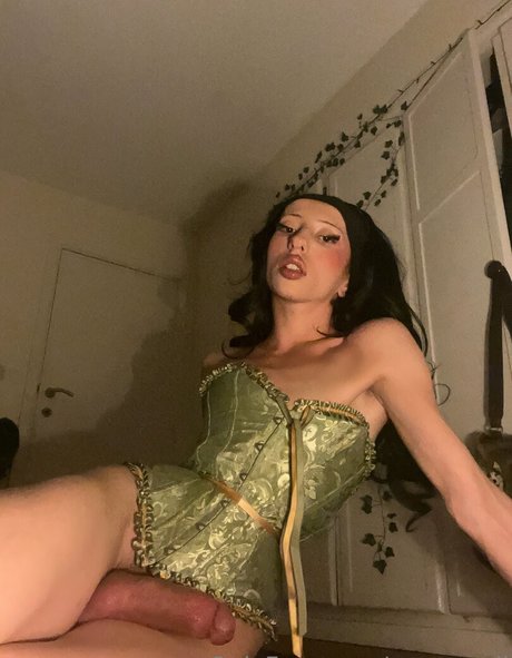 Myasussli star sexy pics