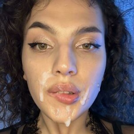 curlysueeee beautiful model galleries