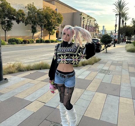 Puresoftie pornographic model pic