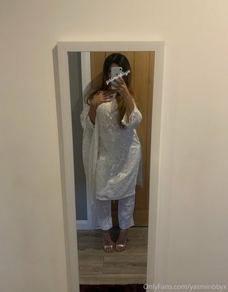 Ybbbyx erotic actress photo