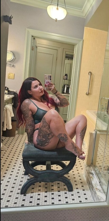 Caresse Simonaro actress image