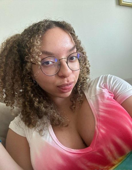 blonde trans onlyfans sexy nude picture