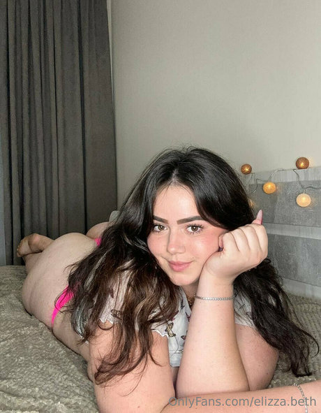elizza beth sexy actress pic