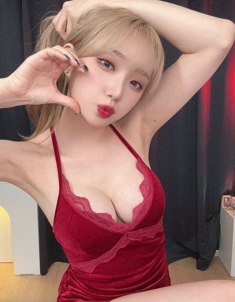 Woojungx4 pornstar erotic picture
