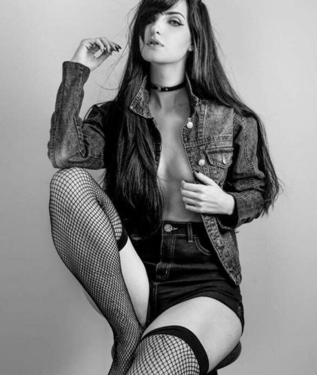 Samanta Bravin model naked archive