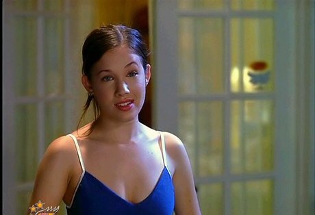 Marla Sokoloff model pretty pics