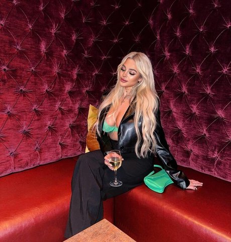 Angelika Kramer star top photo