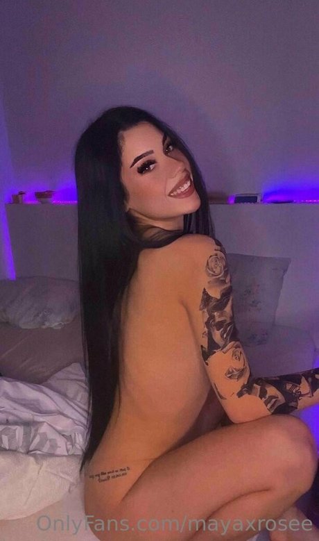 Mayaxrosee nude pornstar galleries
