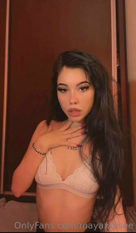 Mayaxrosee exclusive star pictures