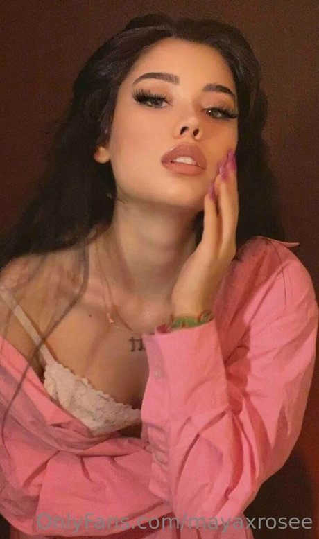 Mayaxrosee model sex pic
