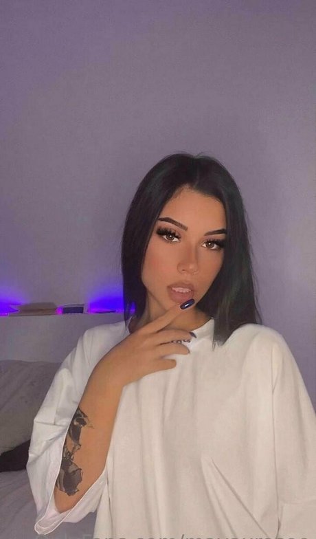 Mayaxrosee star sexy picture