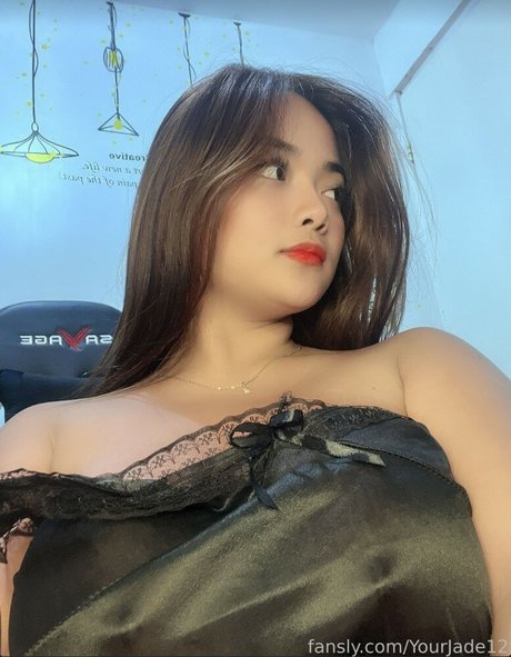 jade12 naked model images
