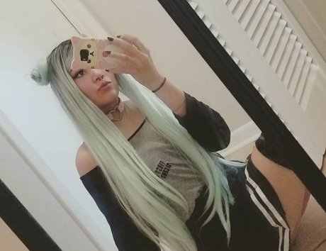 cosplayadore model naked pictures