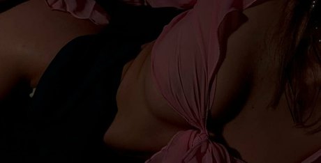 valiafree pornstar nudes img