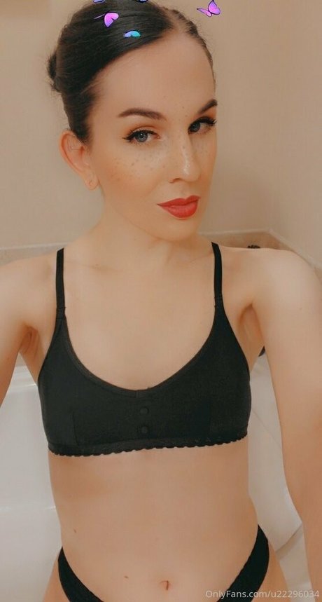 princesscherryfox pretty actress photo