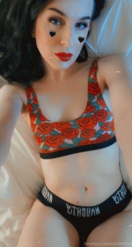 princesscherryfox adult model pic