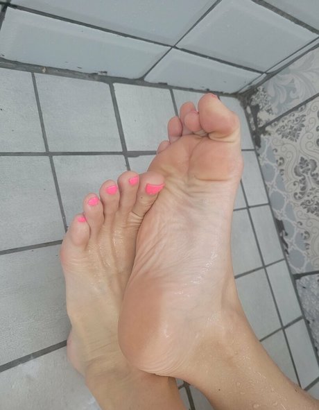 laila lou hot star photo