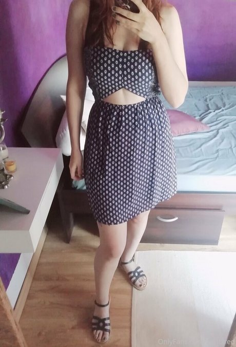 aprilxredfree naked pornstar archive