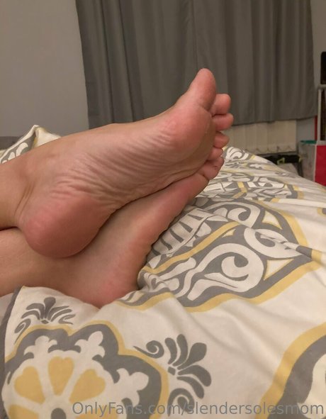 slendersolesmom pornographic star pic