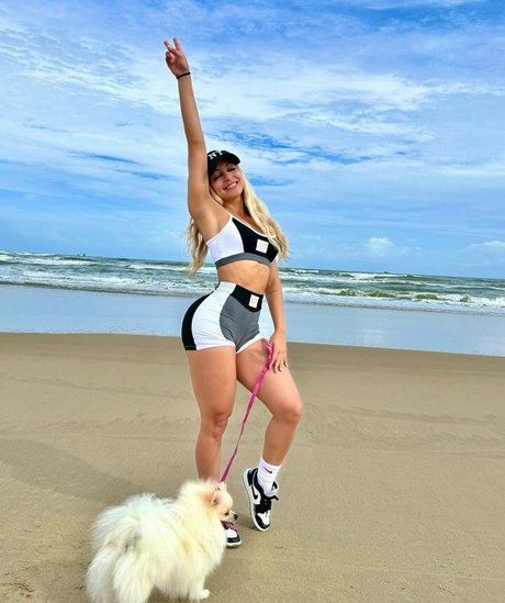 Andressa Karoline nice model pictures