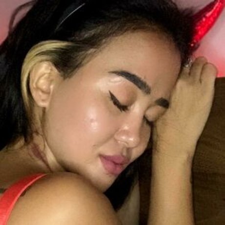 Asia lollipop star beautiful pics