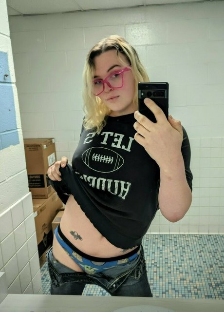 magicalgirlevefree pornographic star picture