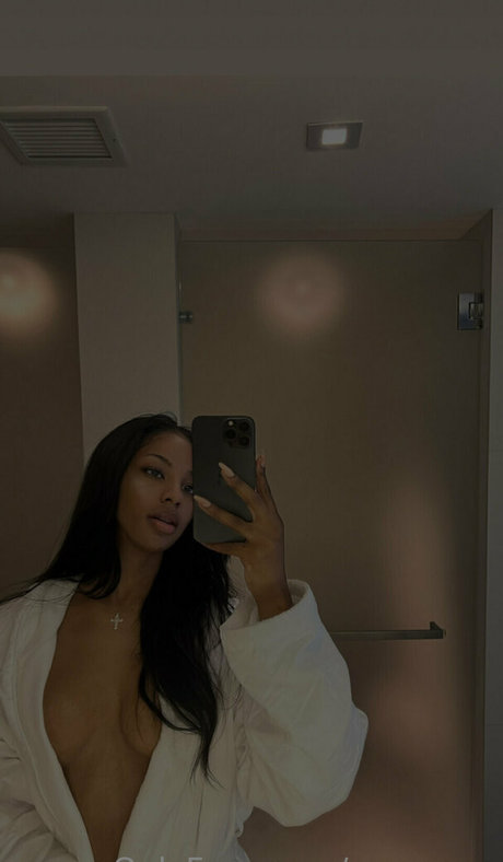 Thatgirl neya perfect model pics
