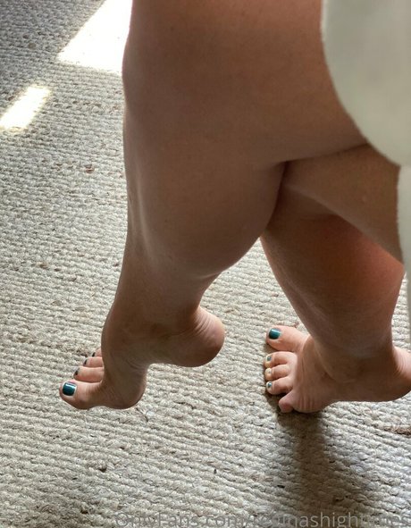 missmatriarch nude model images